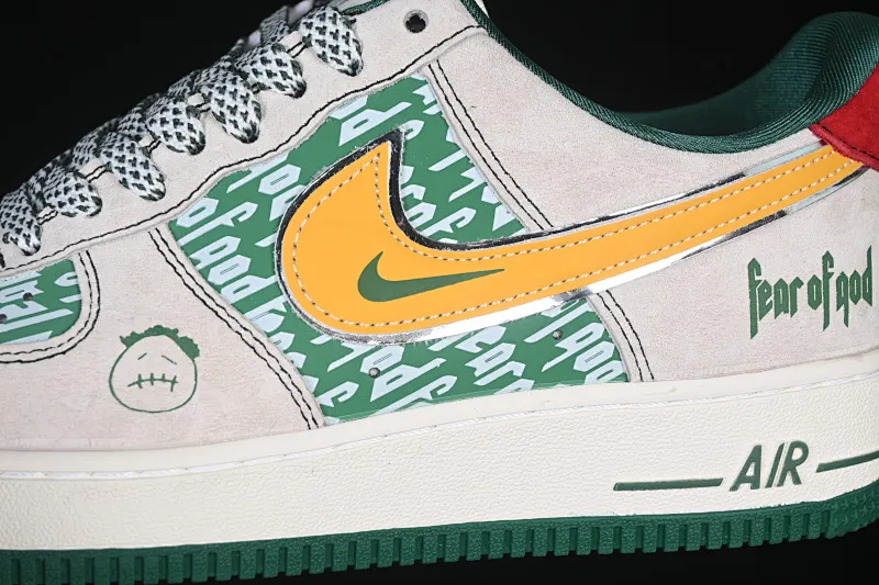 All categories Nk Air Force 1 Air Force series Nk Air Force 1 Low Air Force low-top Nike Air Force 1'07 Low Gray and green contrast Air Force 1 low-top casual sneakers SY1388-025